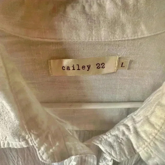 Caily22 size large white 100 % cotton ruffle front long sleeve button down. - Picture 4 of 12